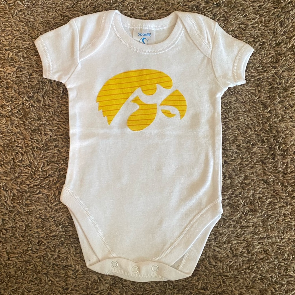 Baby Onesie - brand new - 6 month - iowa hawkeye